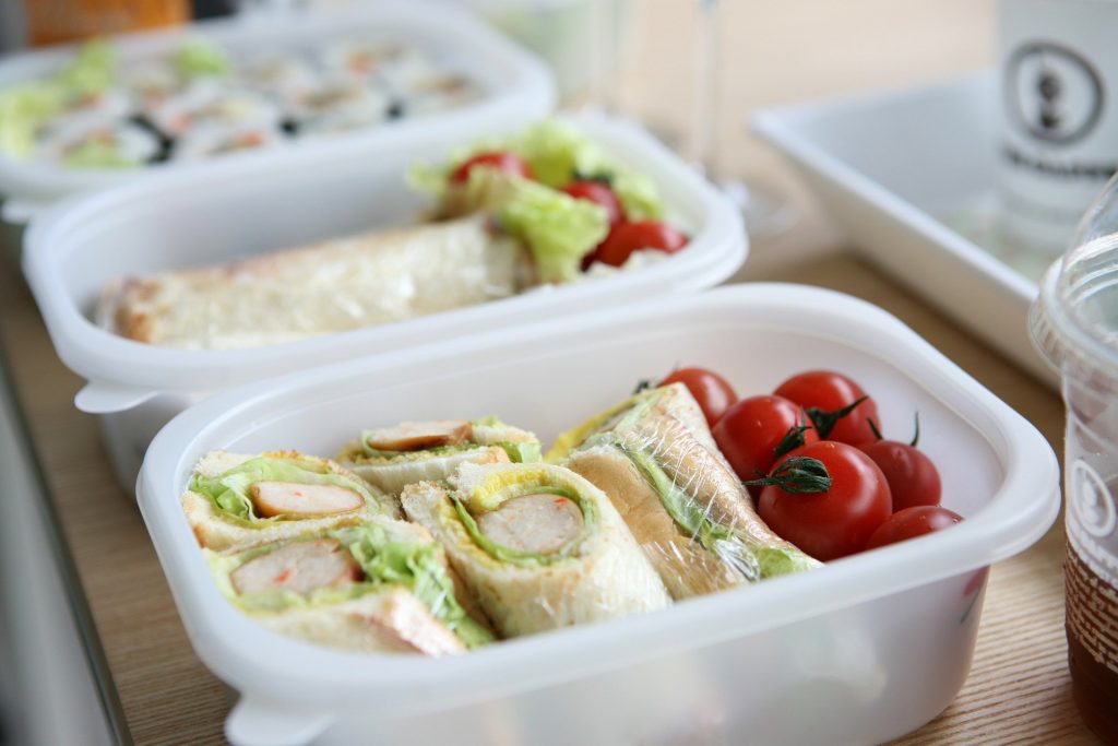 Boîte à lunch sous enquête!